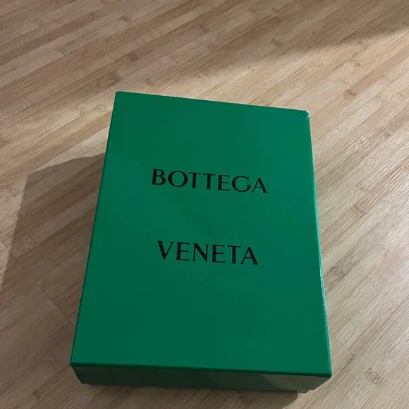 Bottega Veneta Rubber Slides - Picture 3 of 3